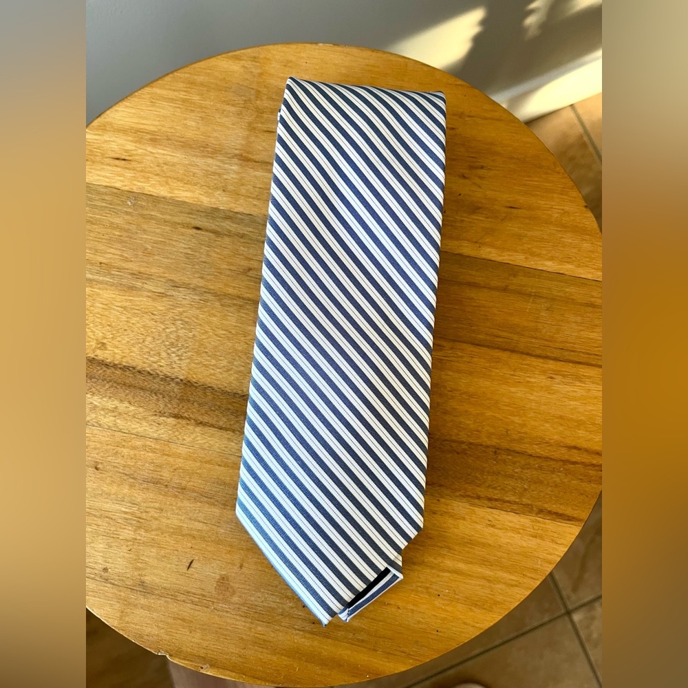 NWOT Calvin Klein Silk Blend Blue & White Striped Tie Wedding Guest Formal
